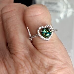 Moissanite Green Heart Cut Ring 1 carat - Size 6 -NEW with papers S925 Sterling